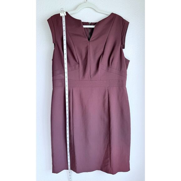 Antonio Melani Sleeveless Split Neck Knee Length Pencil Dress in Burgundy Sz 14 - Picture 7 of 11